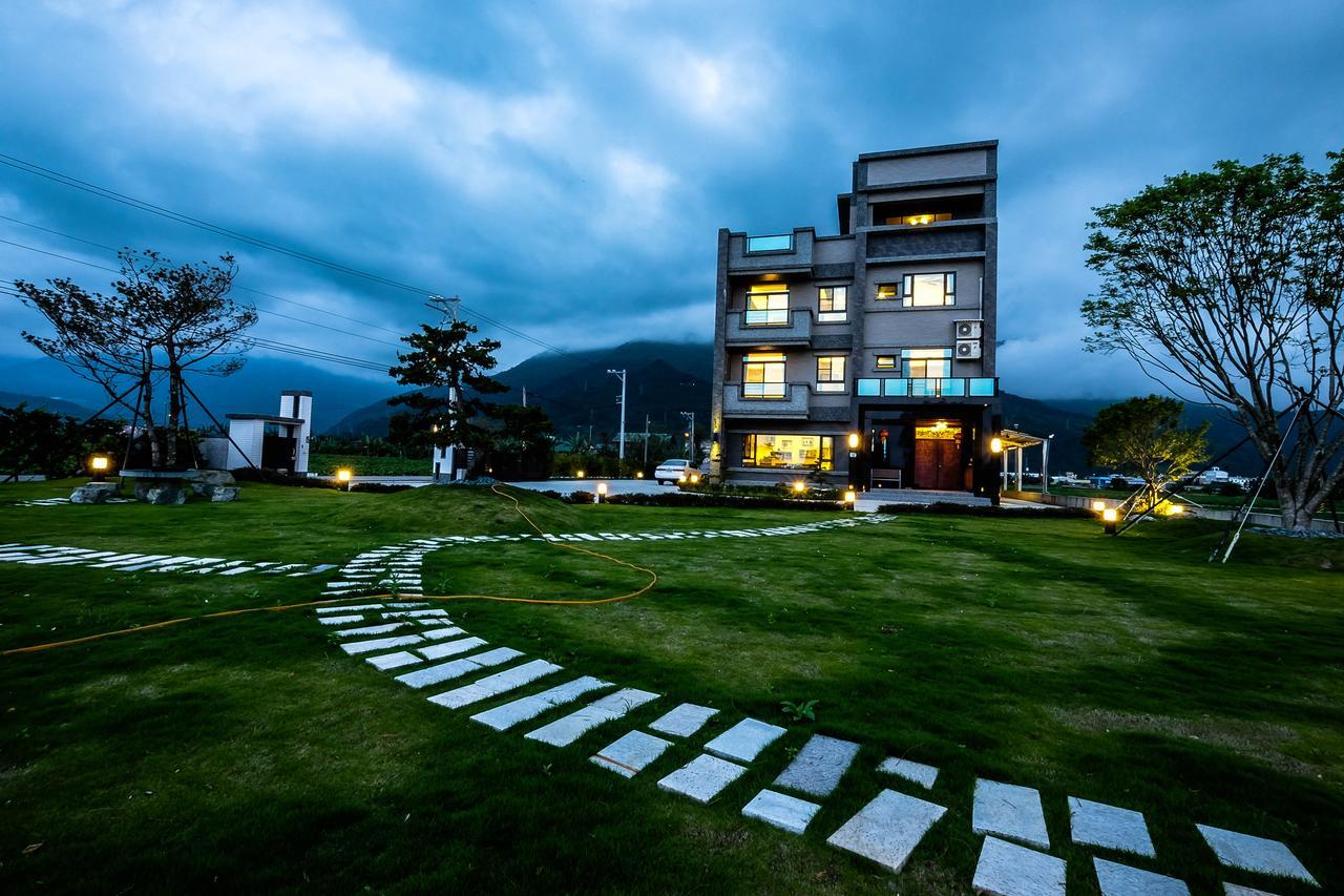 96 Coll Pig Hotel Цзянь Экстерьер фото