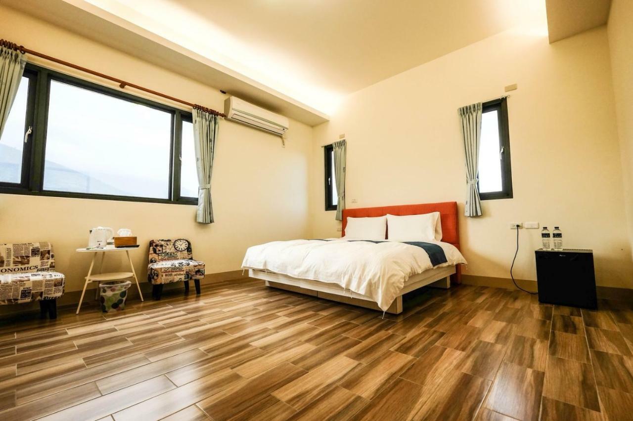 96 Coll Pig Hotel Цзянь Экстерьер фото